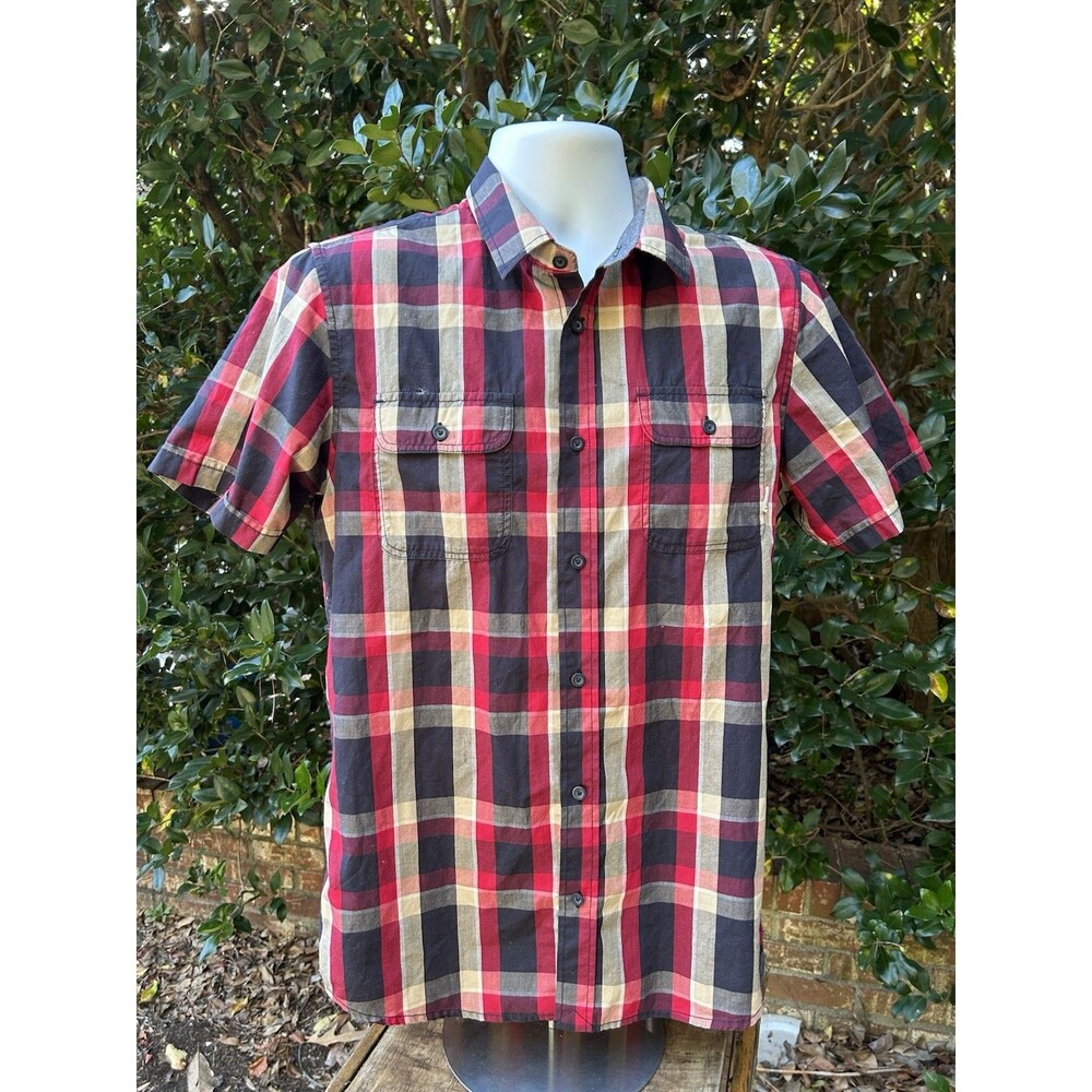 Vans "Off The Wall" Men's Small Red & Blue Plaid Button Up Short Sleeve Shirt